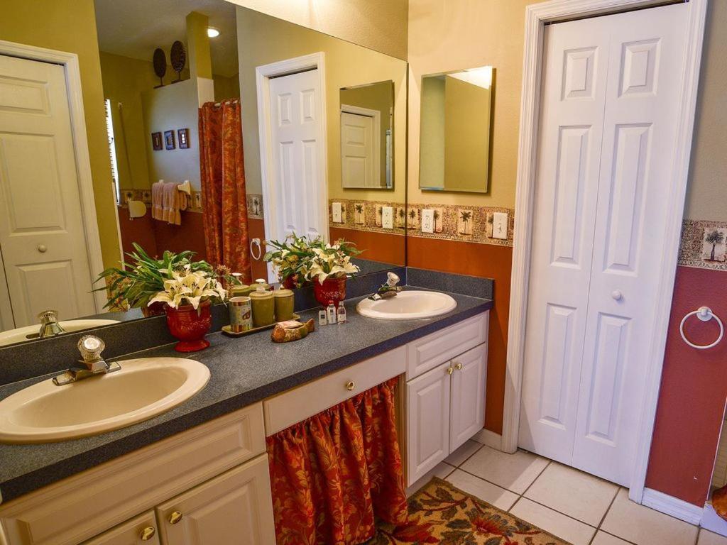 Gulf Retreat 2: Magnificent Water Views, Steps To Beach, None Cleaner, None Nicer! Clearwater Beach Extérieur photo